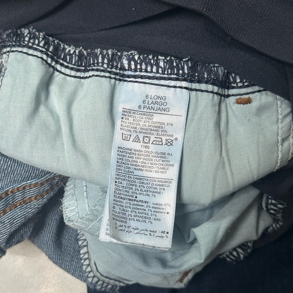 Old Navy Maternity Full Panel Tall Skinny Jeans - Picture 7 of 8
